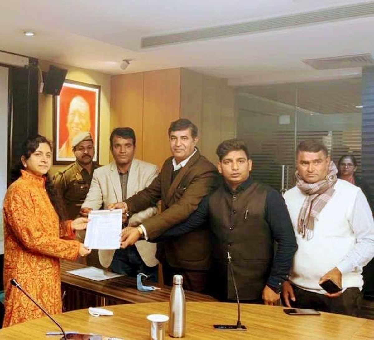 फेडरेशन ऑफ आरडब्ल्यूऐज ने आठ सूत्रीय ज्ञापन प्राधिकरण के सीईओ को सौंपा